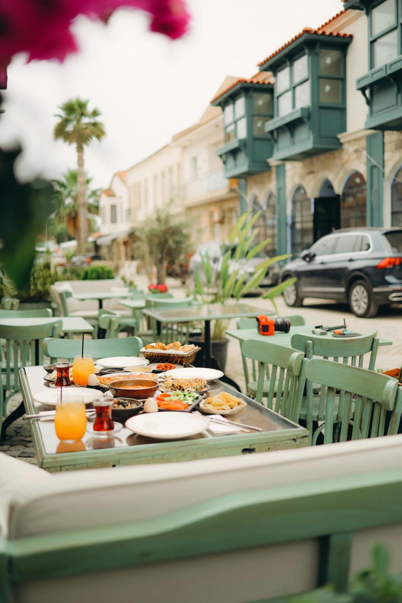 1881 Halil Efendi Otel Alacati Exterior photo